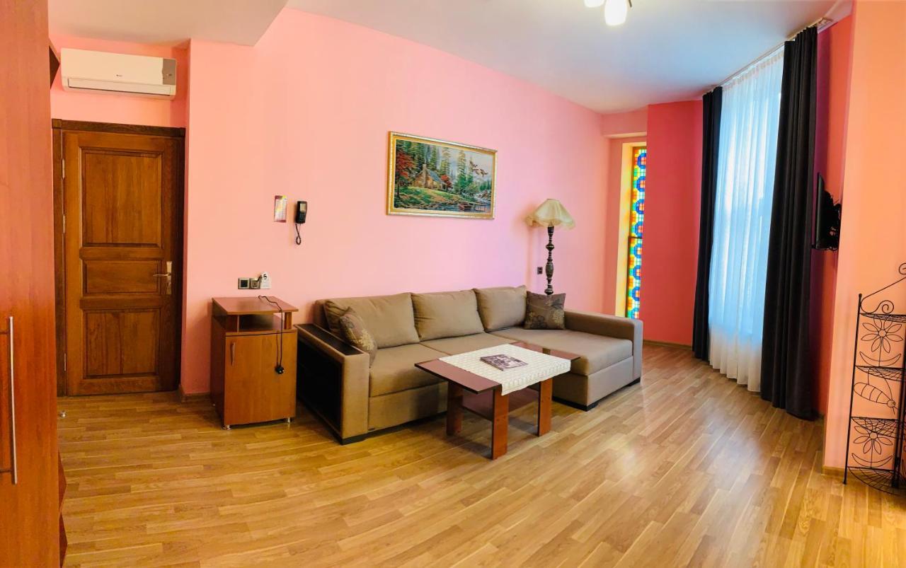Yaffle Inn Shaki Boutique Hotel Şǝki Zewnętrze zdjęcie