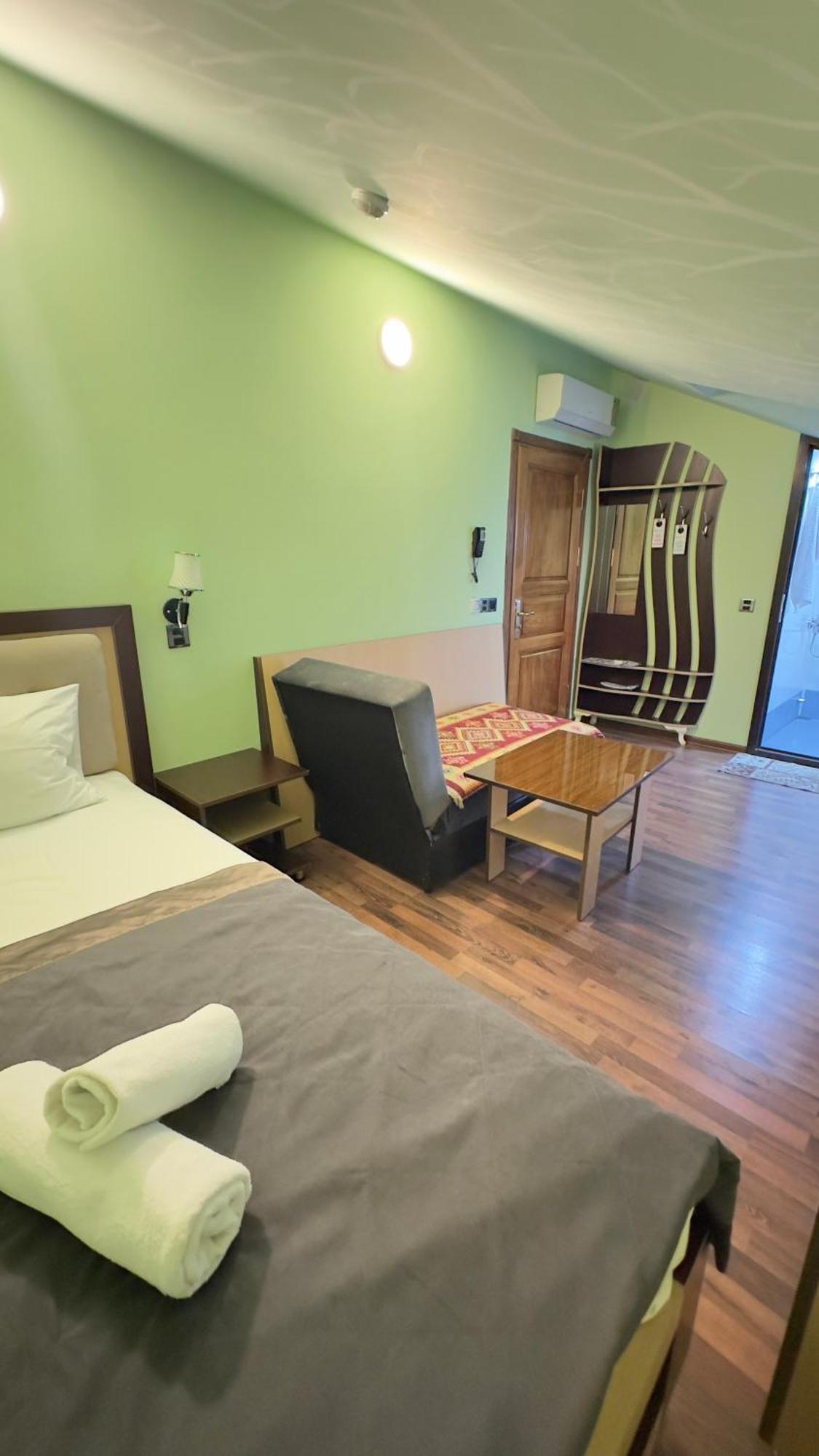 Yaffle Inn Shaki Boutique Hotel Şǝki Zewnętrze zdjęcie
